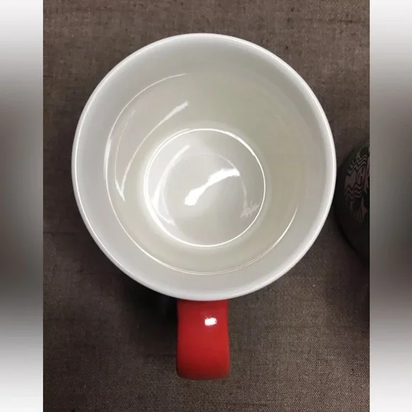 EUC Starbucks 2021 Holiday Mugs Set of 2, 11oz Red & Green - Picture 7 of 10